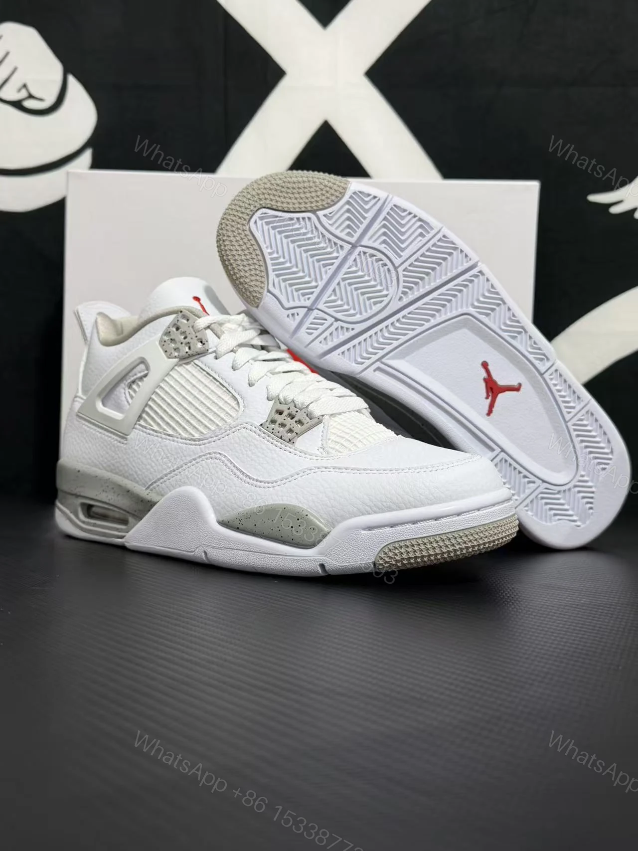 View 3 of Air Jordan 4 White Oreo (Cost-Effective Version)