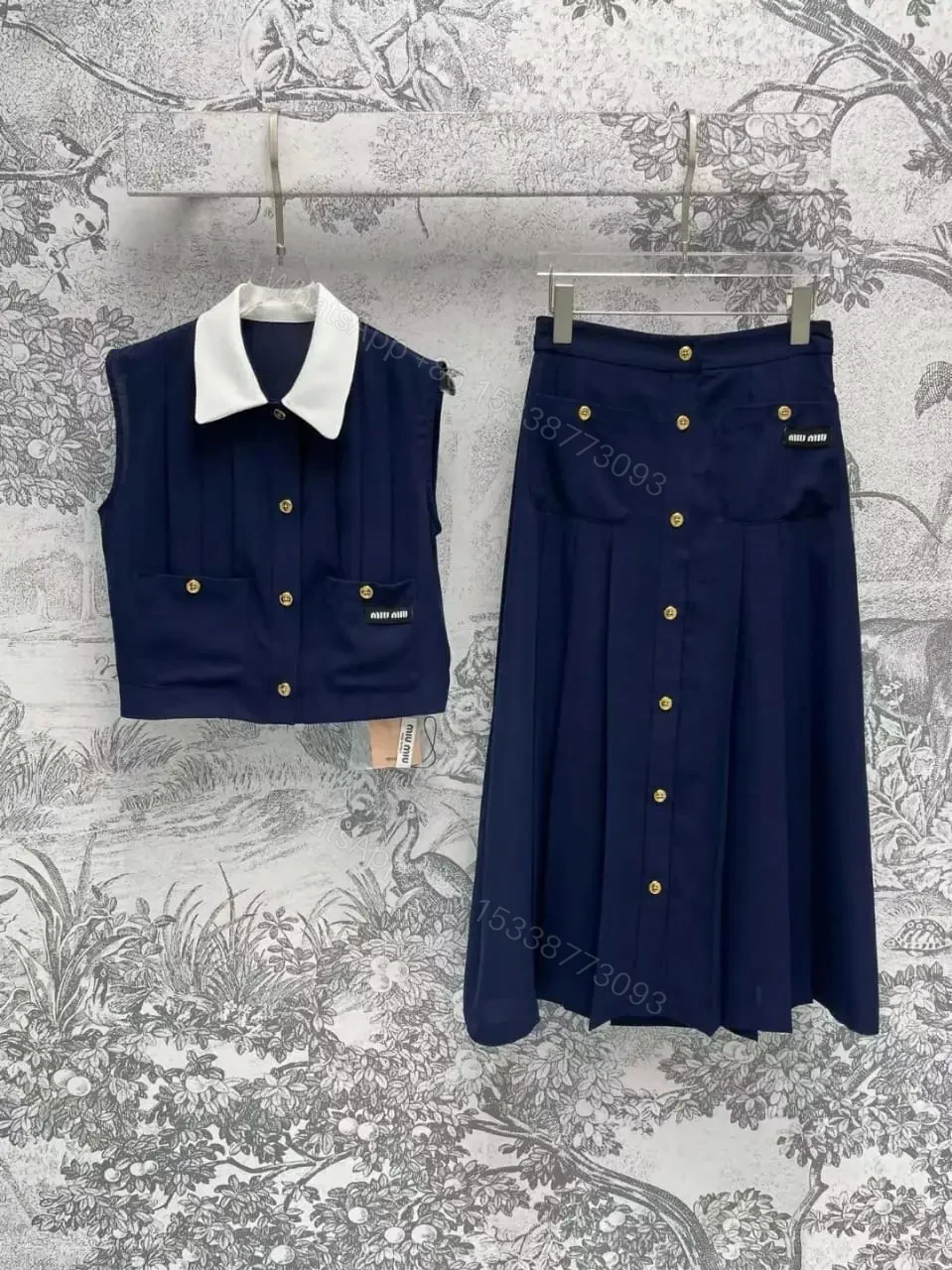 MIU MIU — view 1