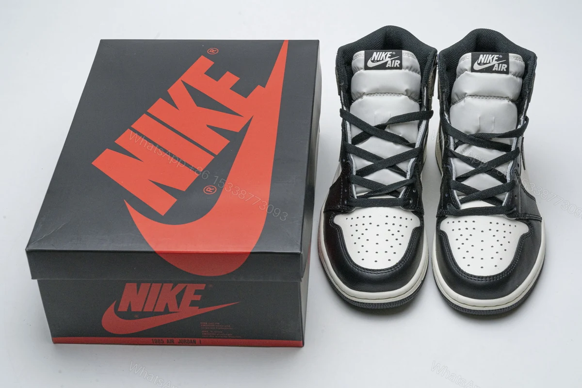 Air Jordan 1 Retro High OG 'Dark Mocha' 555088-105 — view 2