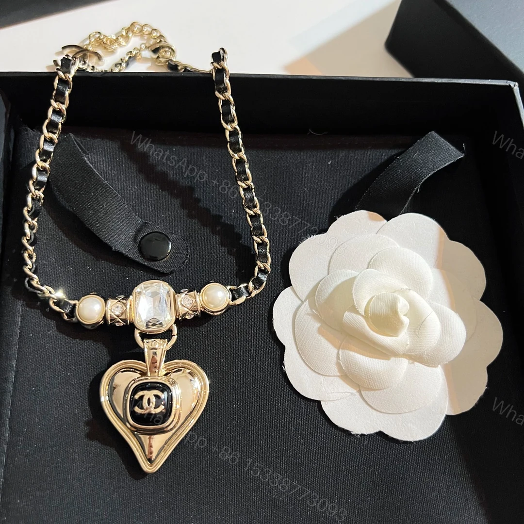 View 5 of EN – Lux Chanel Necklaces 031