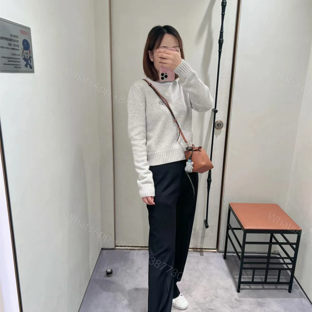 View 15 of 高仿Loewe*Puzzle系列2530單肩包小牛皮棕褐色Mini免檢版
