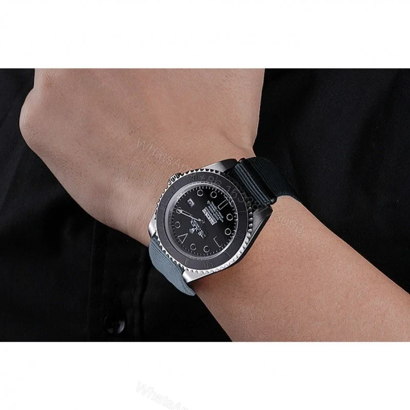 View 11 of Replica Rolex Submariner Black Dial 98230