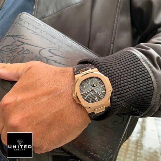 View 8 of Patek Philippe Nautilus Gold Leather Replica