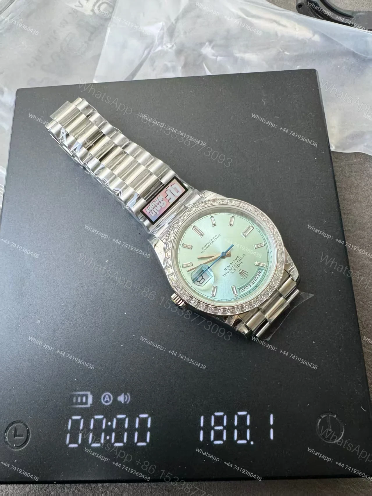 View 15 of Rolex Day-Date 228396TBR 1:1 Replica Ice-Blue Dial 40MM 3255 Movement Presidential Bracelet Super Clone Watch