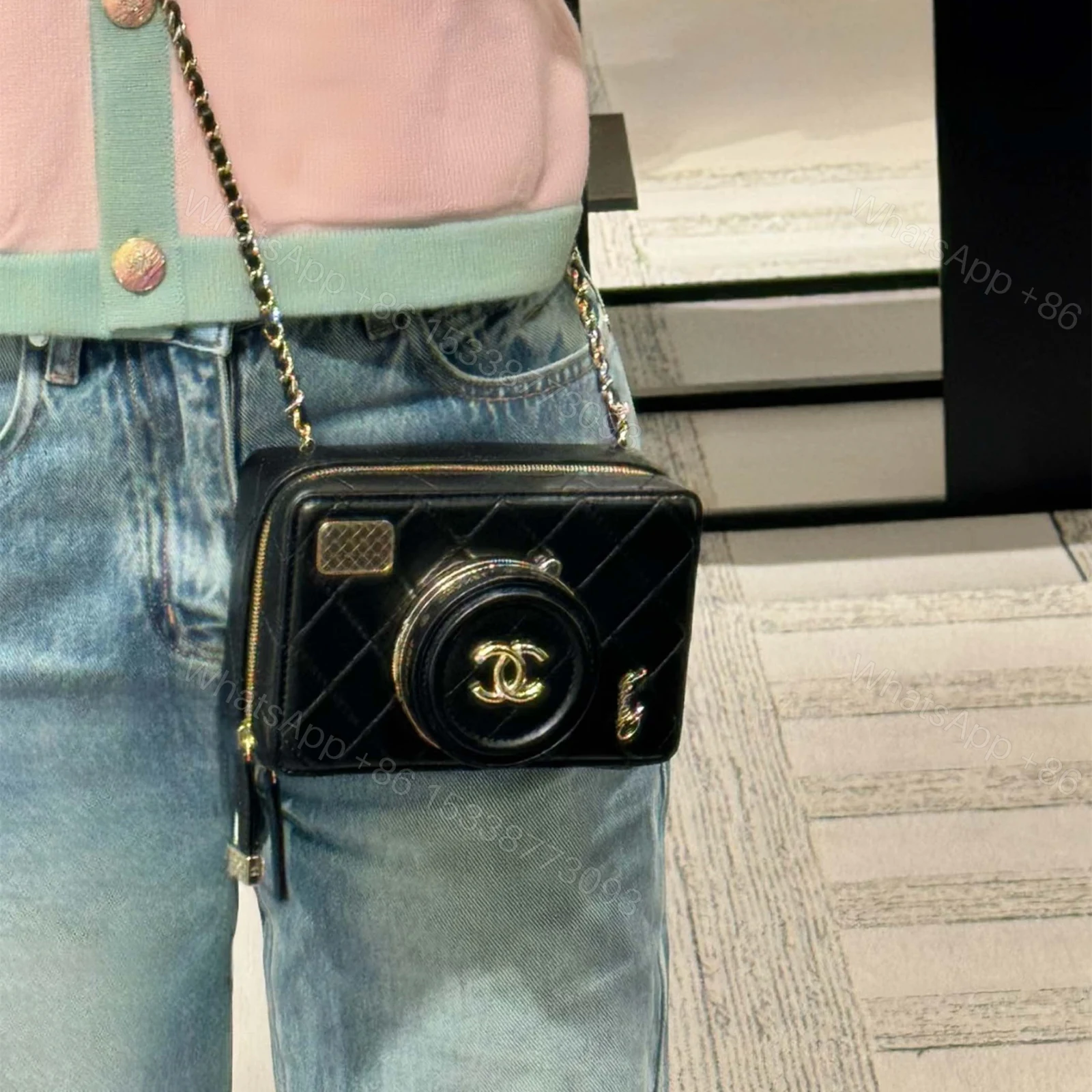 View 20 of 高仿Chanel*24S春夏系列AS4817相機包黑色免檢版