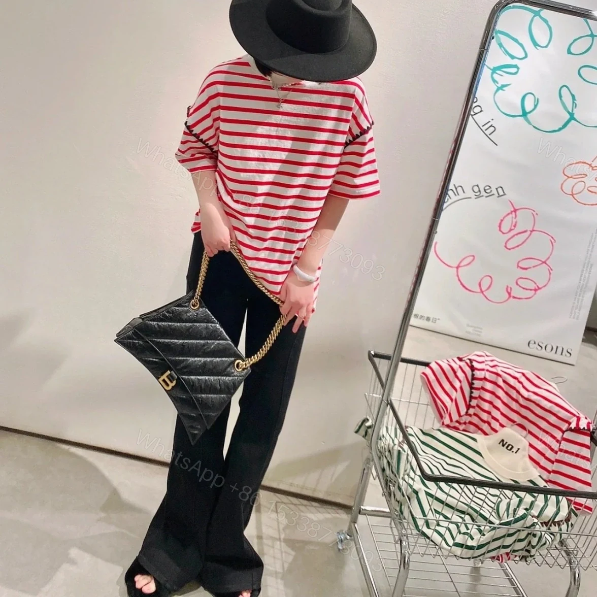 View 16 of 高仿BalenciagaCrush系列鏈條包黑金S