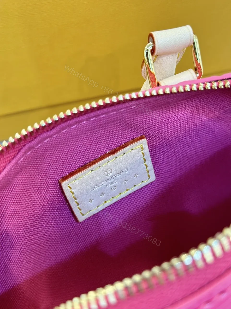 View 3 of Louis Vuitton LV Nano Speedy Pink Shiny Leather Handbags 16x10x7,5cm