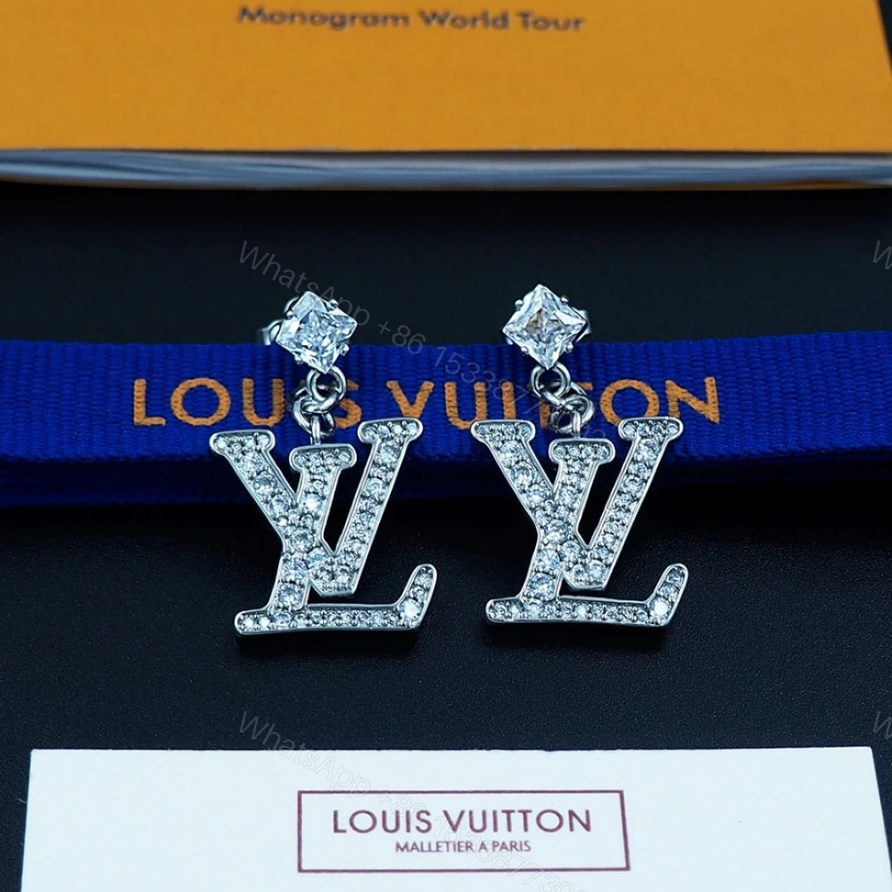 View 4 of LOUIS VUITTON LADY LV OHRRINGE PALLADIUM M02513