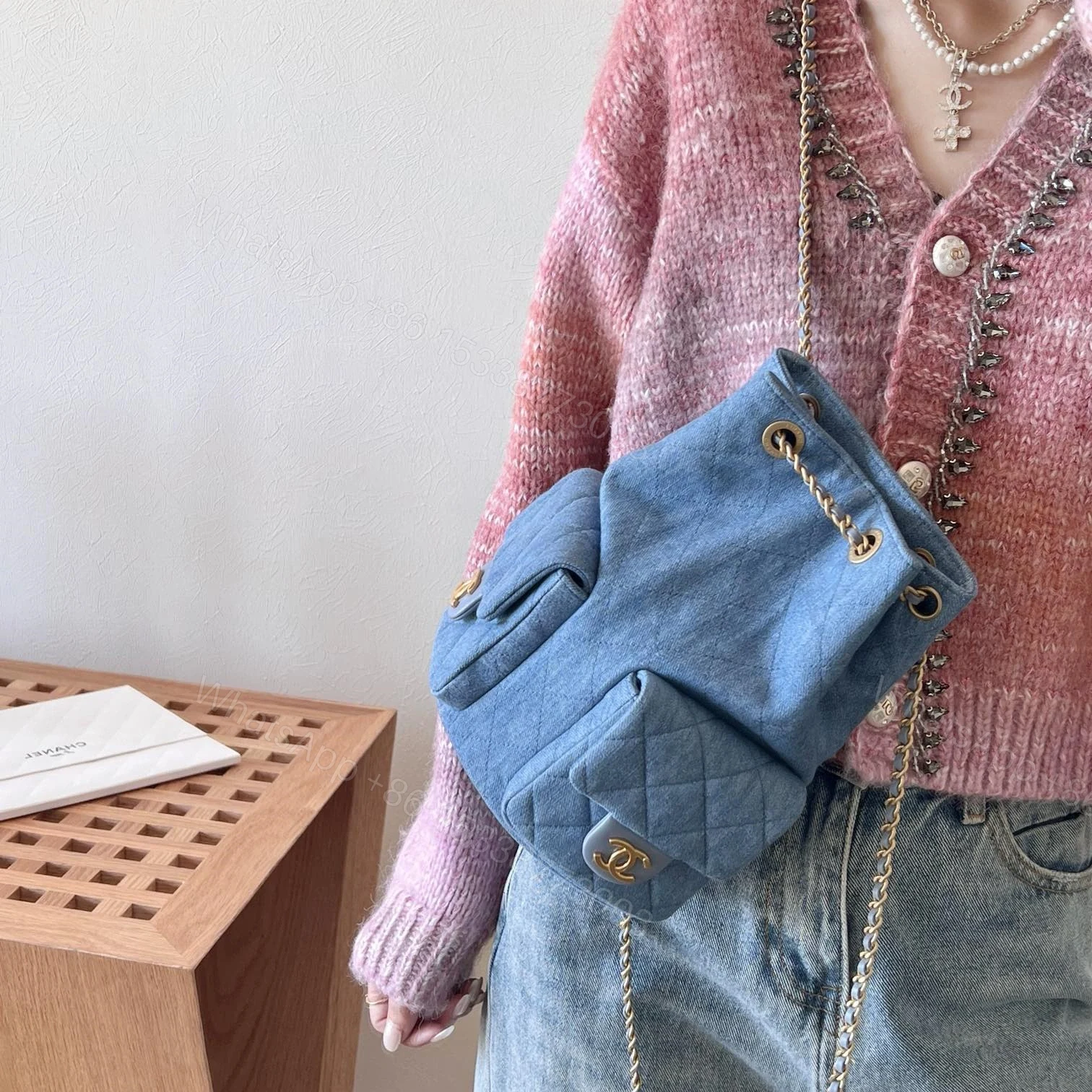 View 12 of 高仿Chanel*25C系列AS5310水洗丹寧牛仔雙肩袋免檢版