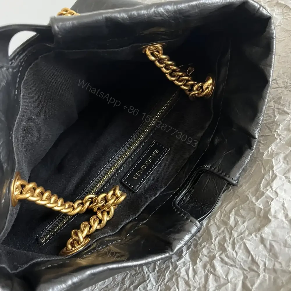 View 9 of 高仿Balenciaga2023年新款Crushtote垃圾袋小號