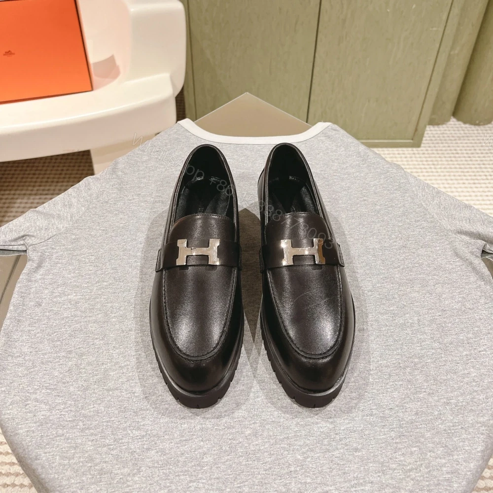 高仿Hermes*H232137Z02小牛皮樂福鞋黑色免檢版 — view 1