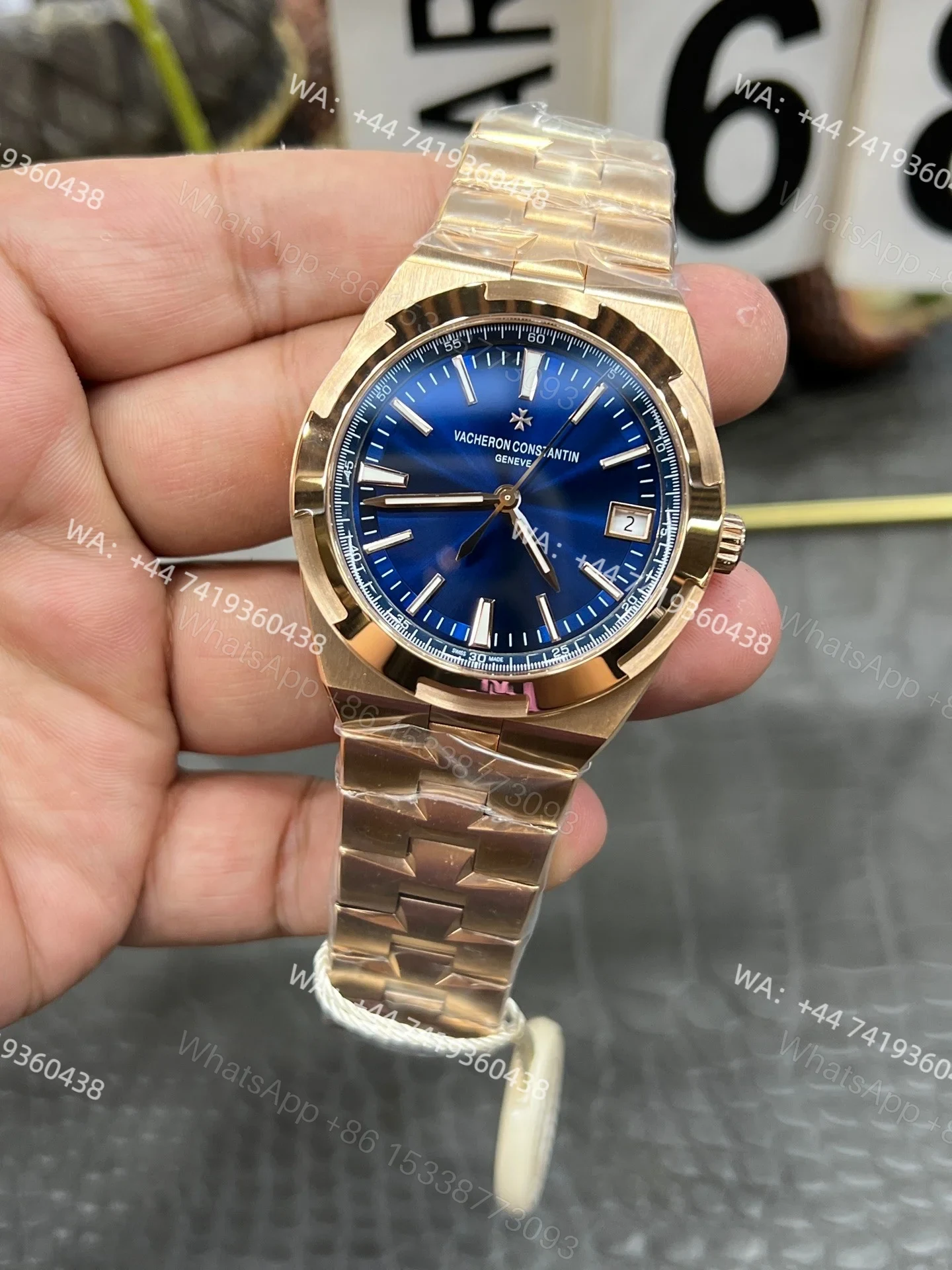 View 5 of Super Clone Vacheron Constantin Overseas 4500V/210R-B705 Rose Gold Watch with Blue Dial