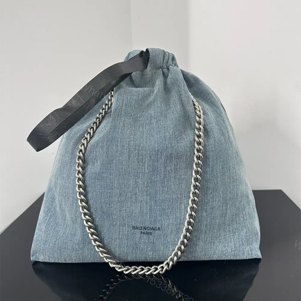 高仿Balenciaga2023年新款Crushtote牛仔布垃圾袋大號 — view 1