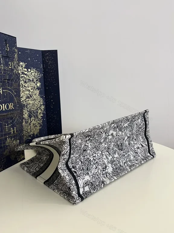 View 3 of Structured Luxury Tote: Dior-Inspired Pattern, All-Season Versatility