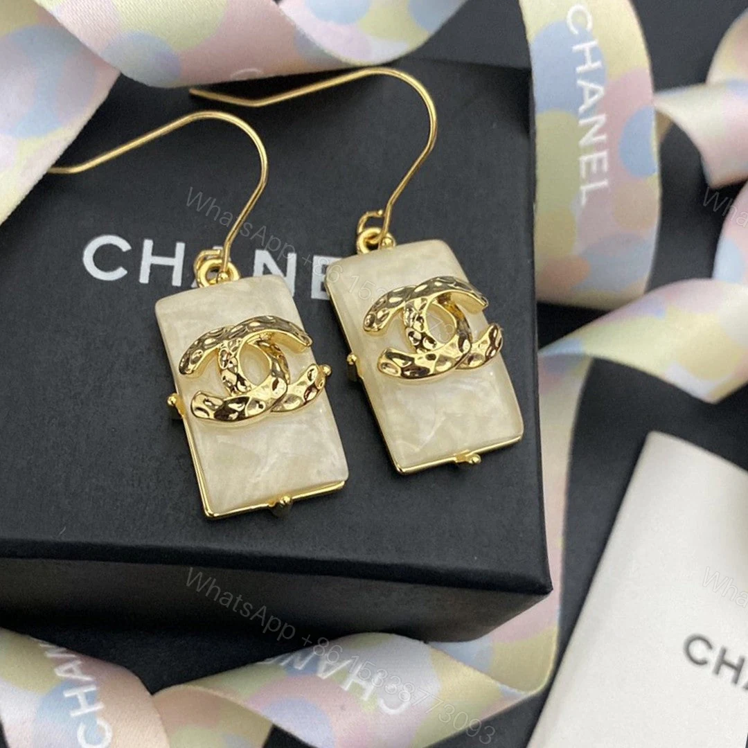 View 6 of EN – Lux Earring Chanel 026