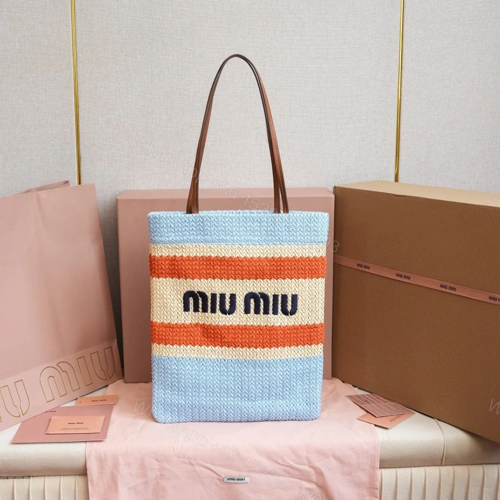 高仿miumiu*5BG248拼色LOGO稻草柳條包藍色免檢版 — view 1