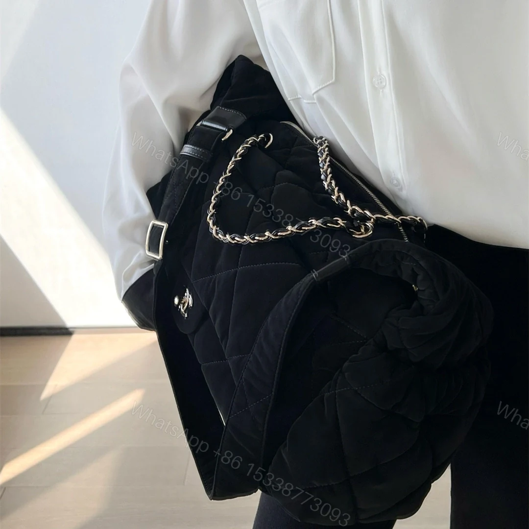 View 21 of 高仿Chanel*25N系列AS5055絲絨單肩包黑色免檢版