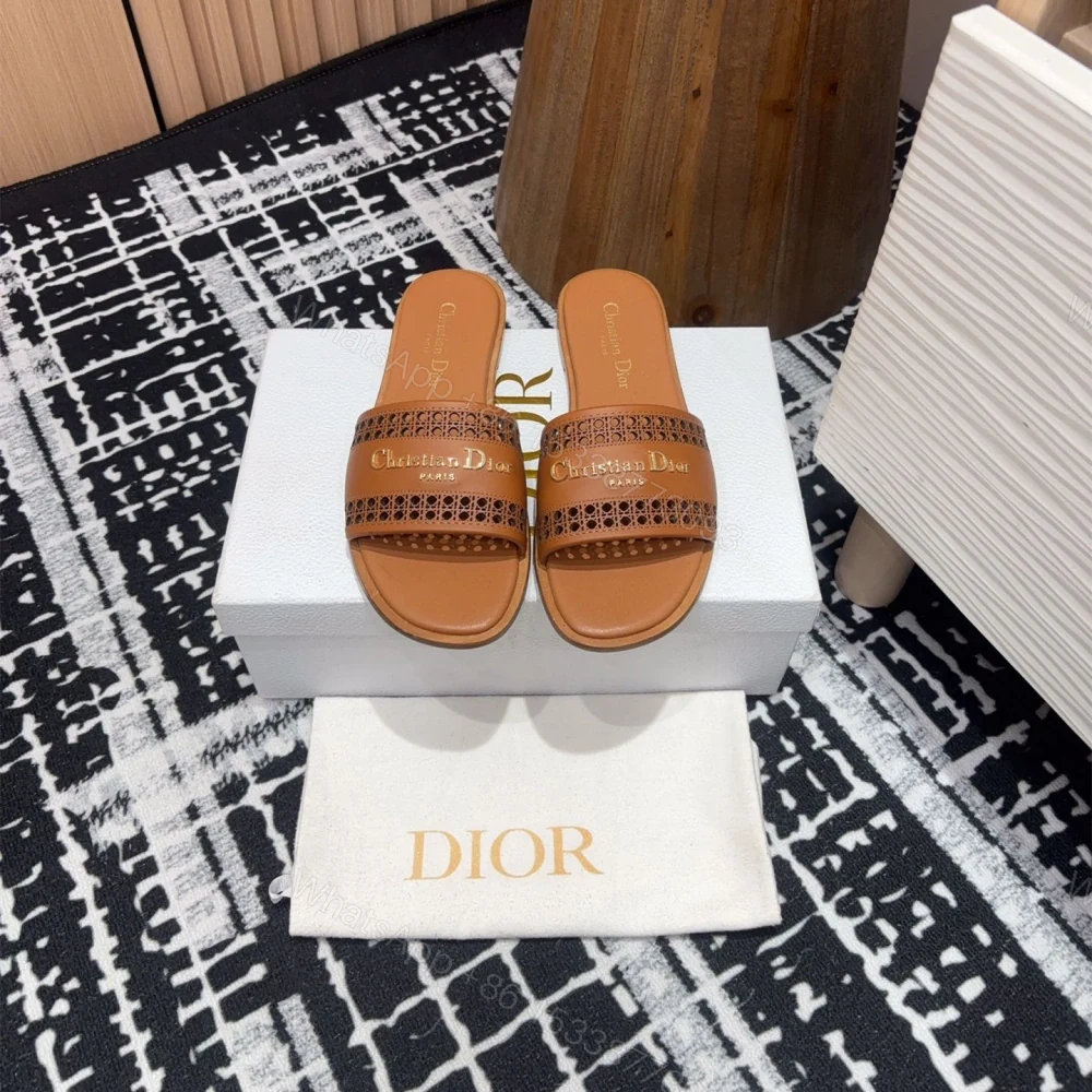 高仿Dior*D-Lane系列KCO157圓頭套腳一字拖鞋棕色免檢版 — view 1