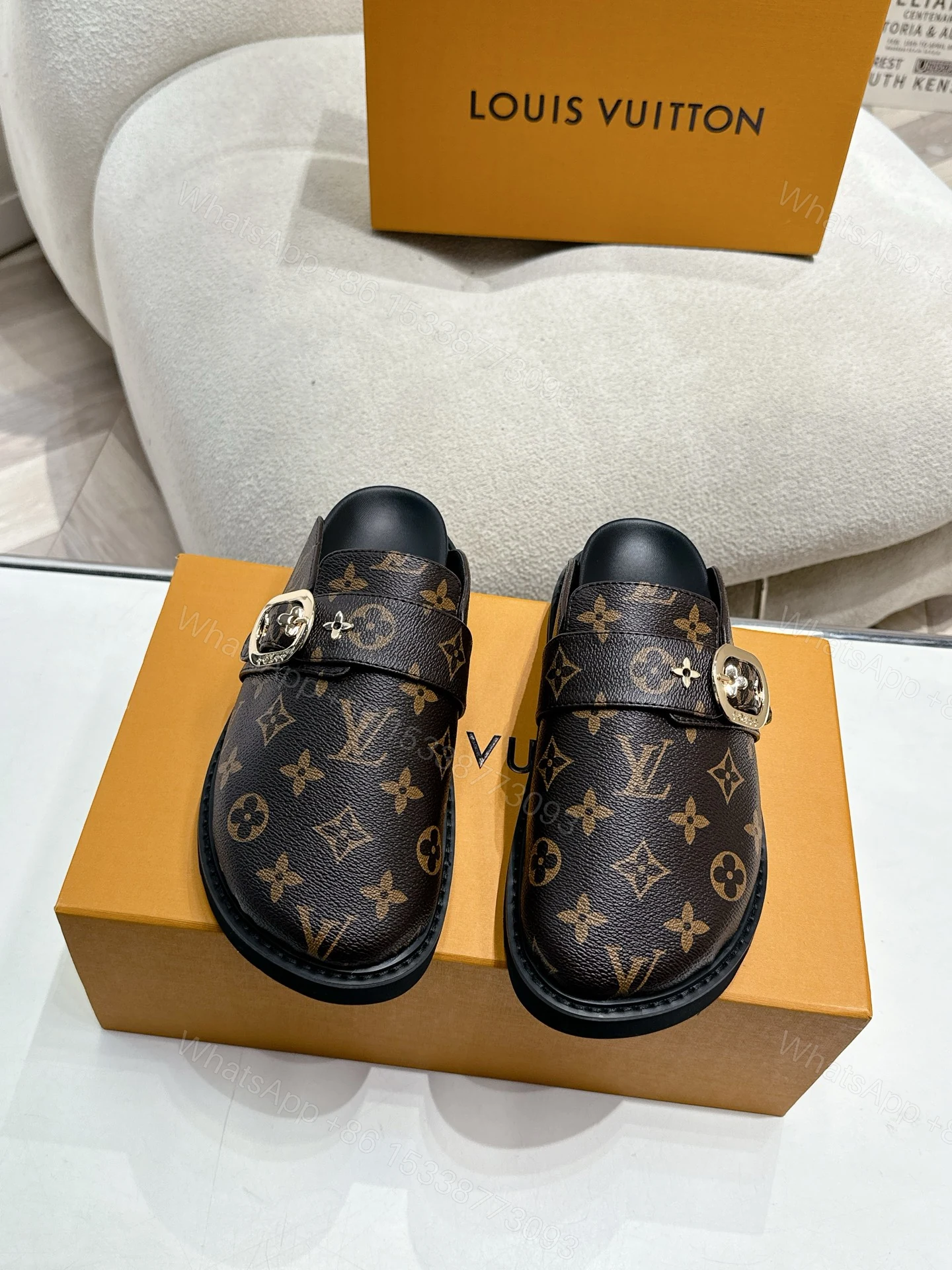 LV 高仿Monogram帆布樂福拖鞋輕奢百搭首選款 — view 1