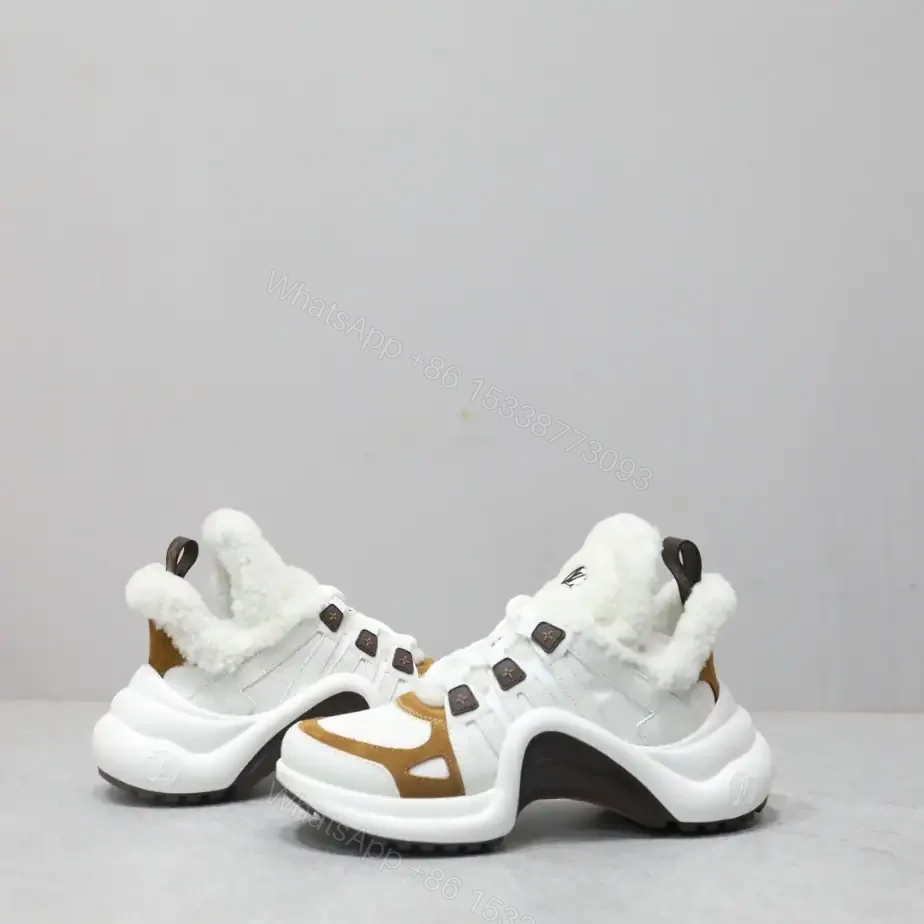 View 5 of LV ARCHLIGHT SNEAKER – LSVM002