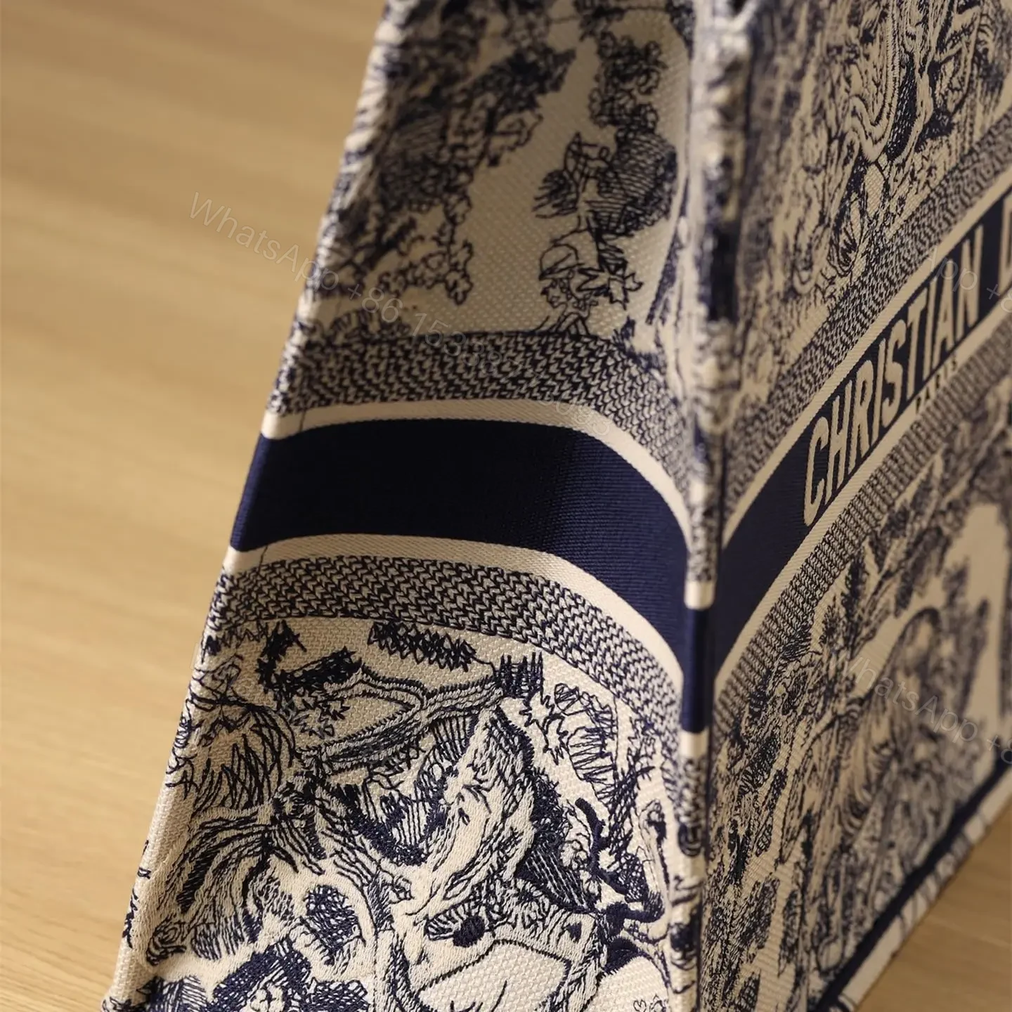 View 13 of 高仿Dior*BookTote系列淺藍色茹伊手袋L免檢版
