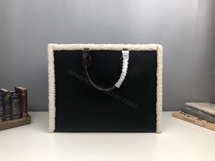 View 9 of ONTHEGO TOTE