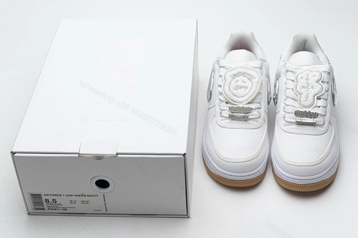 Travis Scott x Nike Air Force 1“White” AQ4211-100 — view 2