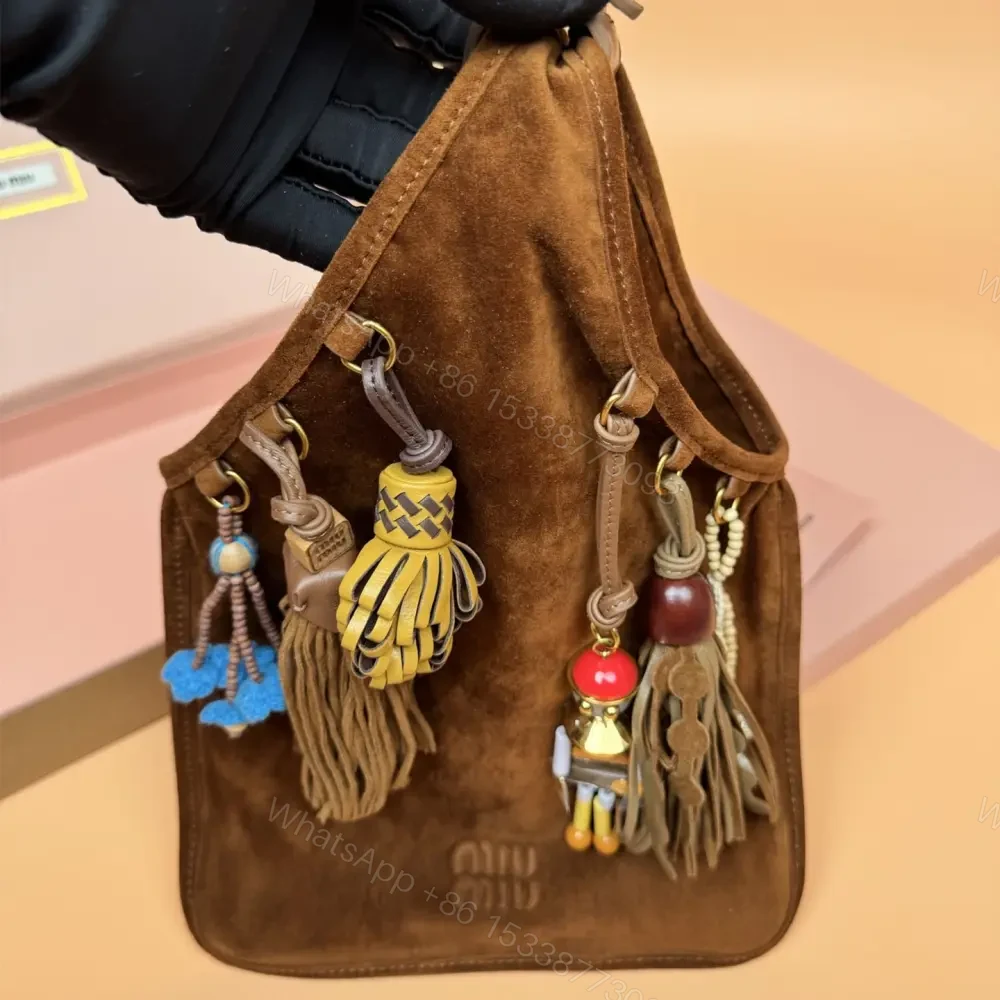 View 5 of 高仿miumiu*5BA295絨面革手提包橡木色免檢版