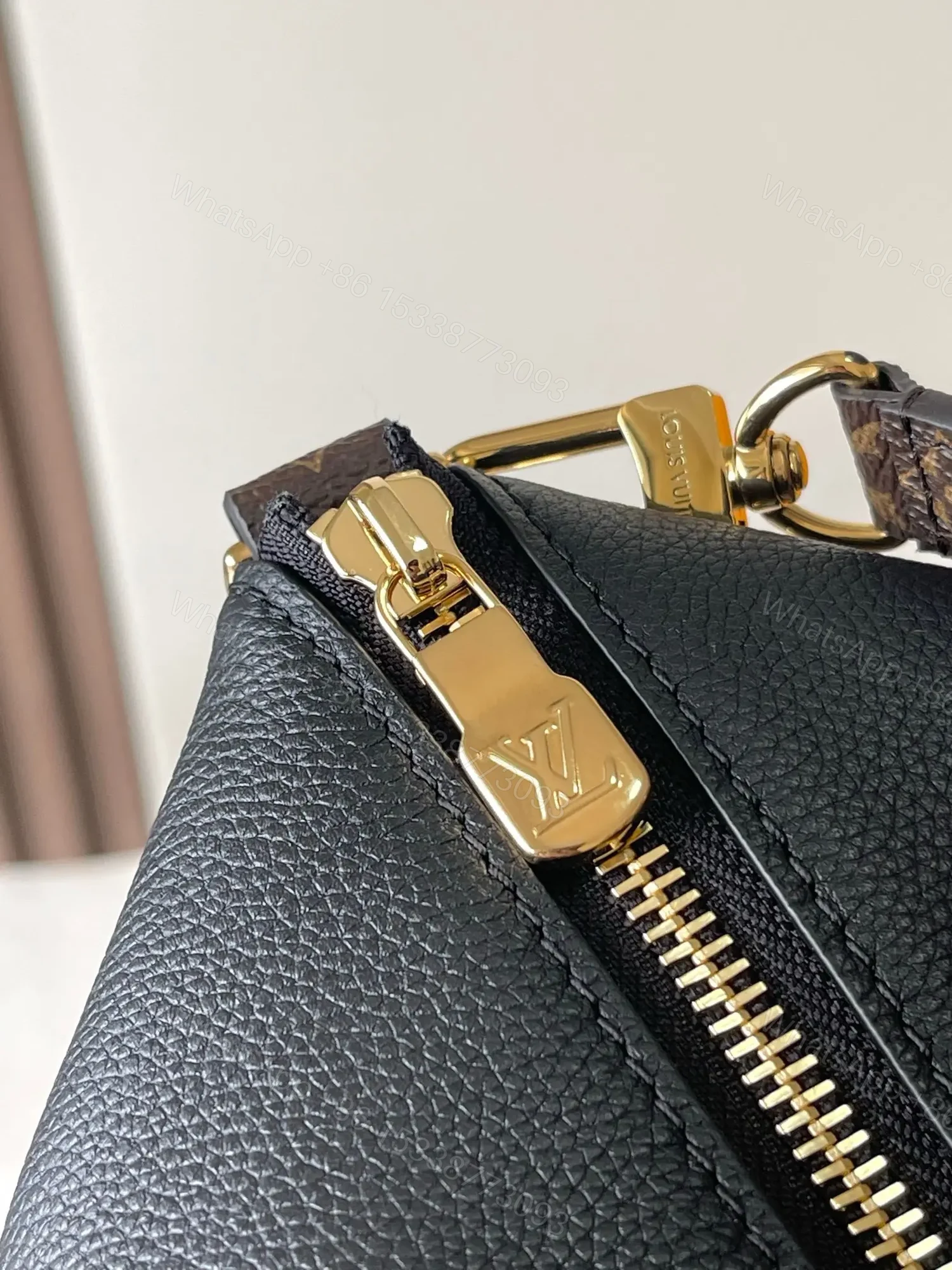 View 8 of LV Multipass Black M28029