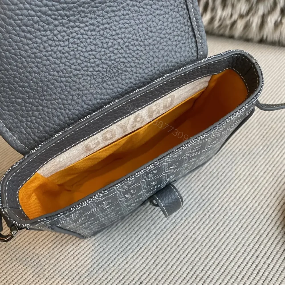 View 9 of 高仿GoyardBeluga限量版mini豆腐包灰色