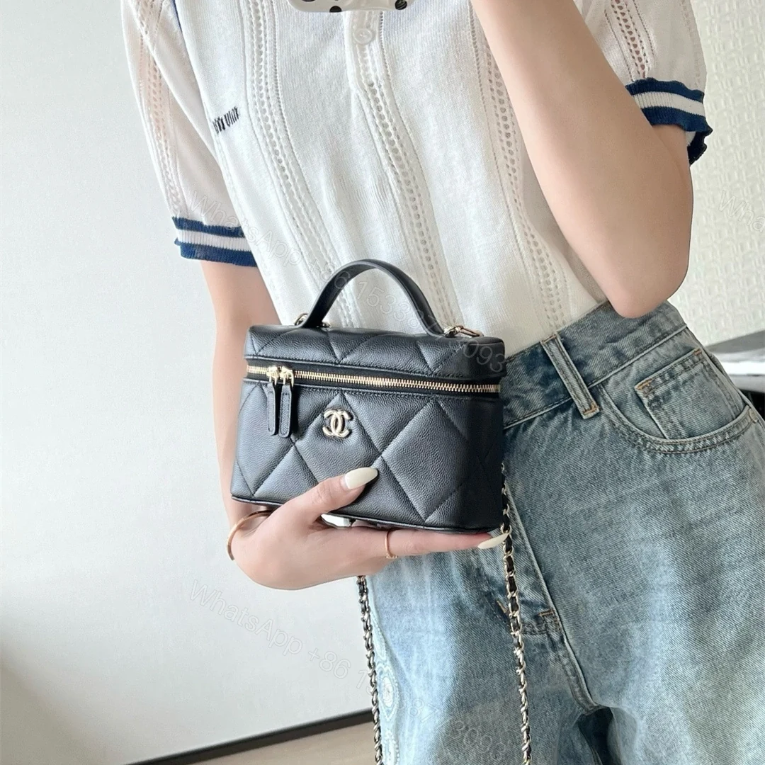 View 22 of 高仿Chanel*25K系列AP4936小牛皮盒子包黑色免檢版
