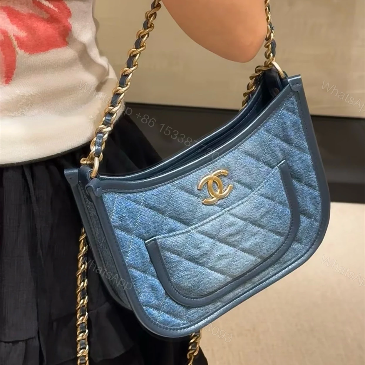 View 23 of 高仿Chanel*24S系列AS4532水洗丹寧Hobo包中號免檢版