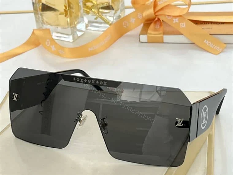 View 7 of LV SUNGLASSES – GLVT09