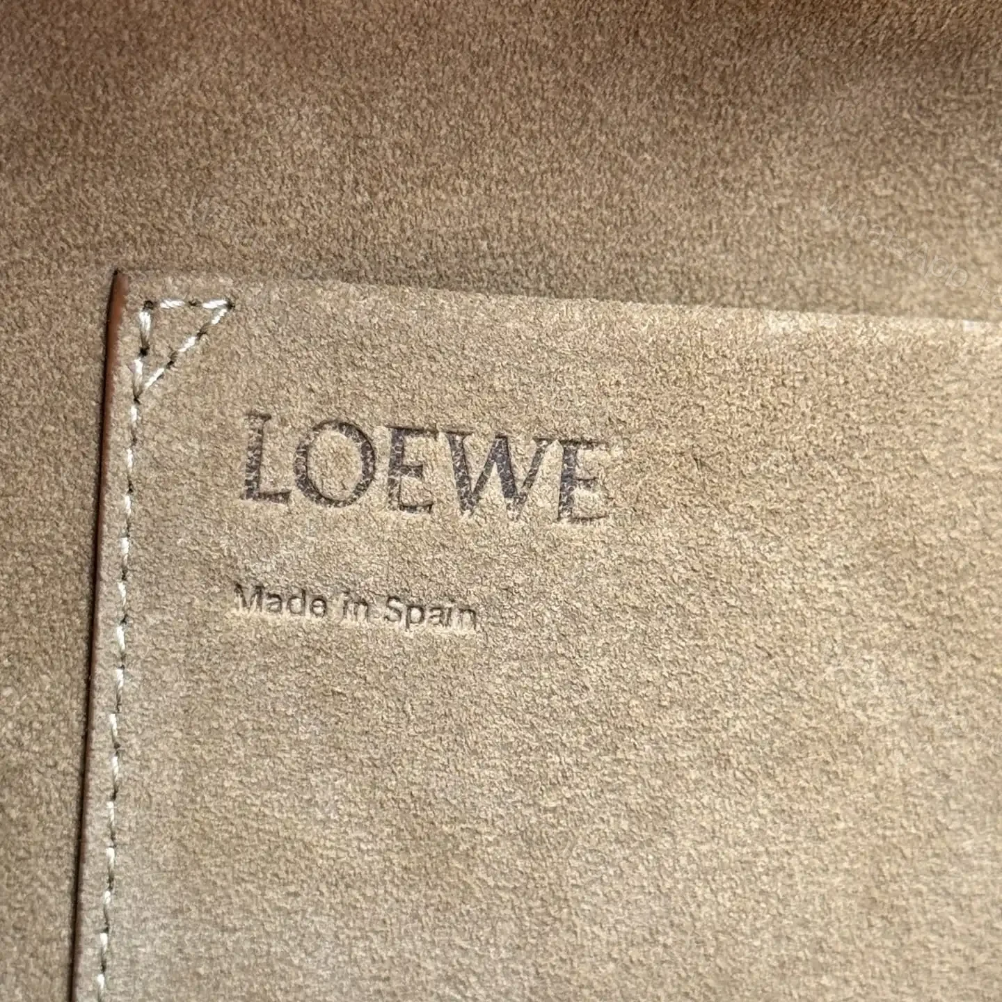 View 10 of 高仿Loewe*Puzzle系列6518小牛皮斜挎包峽谷棕大號免檢版