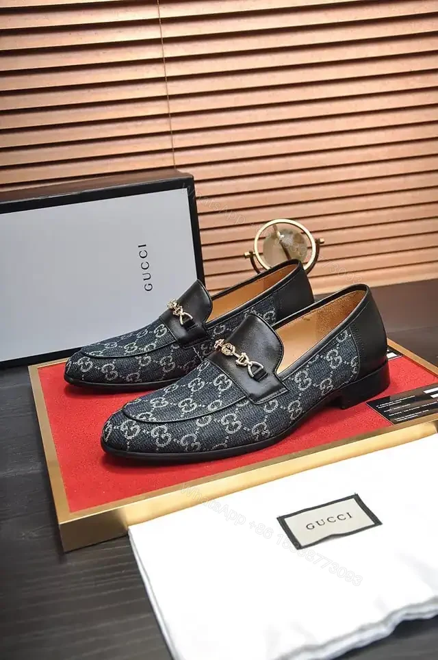 GUCCI JORDAAN GG LOAFER IN BLUE – LDG22 — view 1