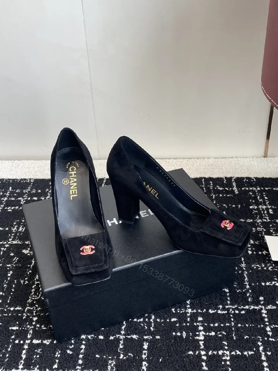 Elegant Black Suede Pumps with Logo Detail Leather Heel — view 1