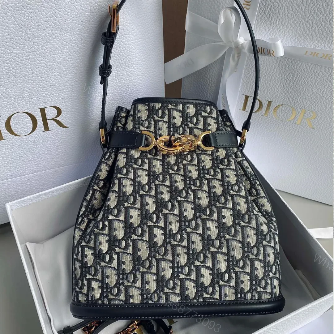 Dior Cest Canvas Backpack Super Embroidered Pattern Black 24x10x24.5cm — view 1