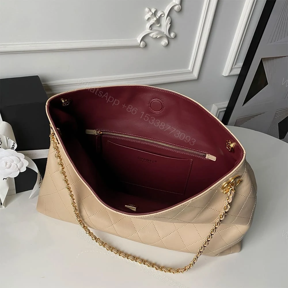 View 8 of CHANEL Shopping Bag(HIGH-END GRADE)