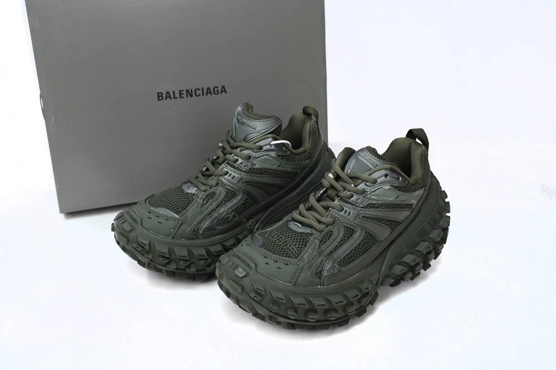 Balenciaga Defender Blackish Green 685611 W2RA6 3000 — view 2