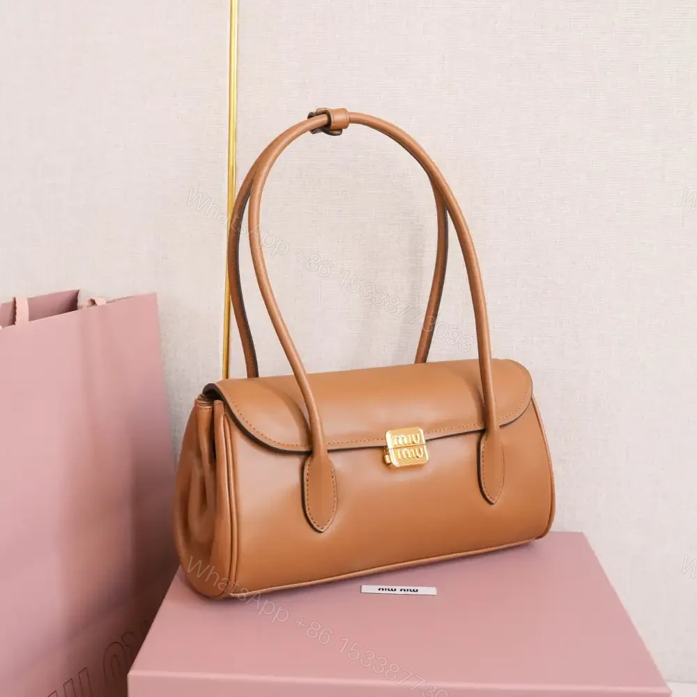 View 9 of 高仿miumiu*5BD265手提單肩包棕色免檢版