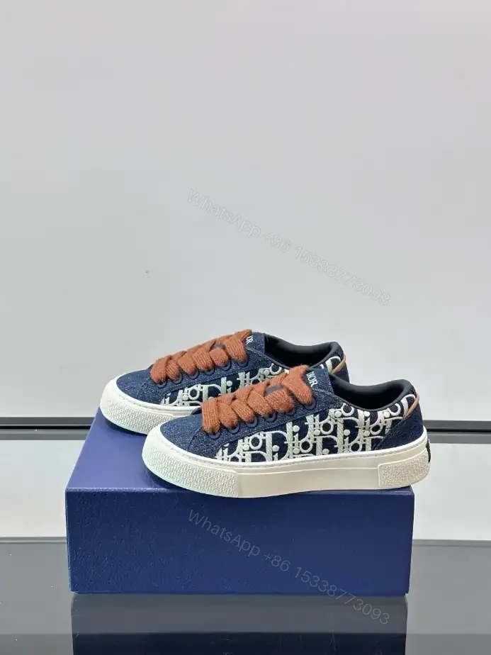 View 3 of DIOR B33 SPIN SNEAKERS BLUE DENIM WITH BLUE AND BEIGE RAFFIA-EFFECT OBLIQUE DENIM – CD204
