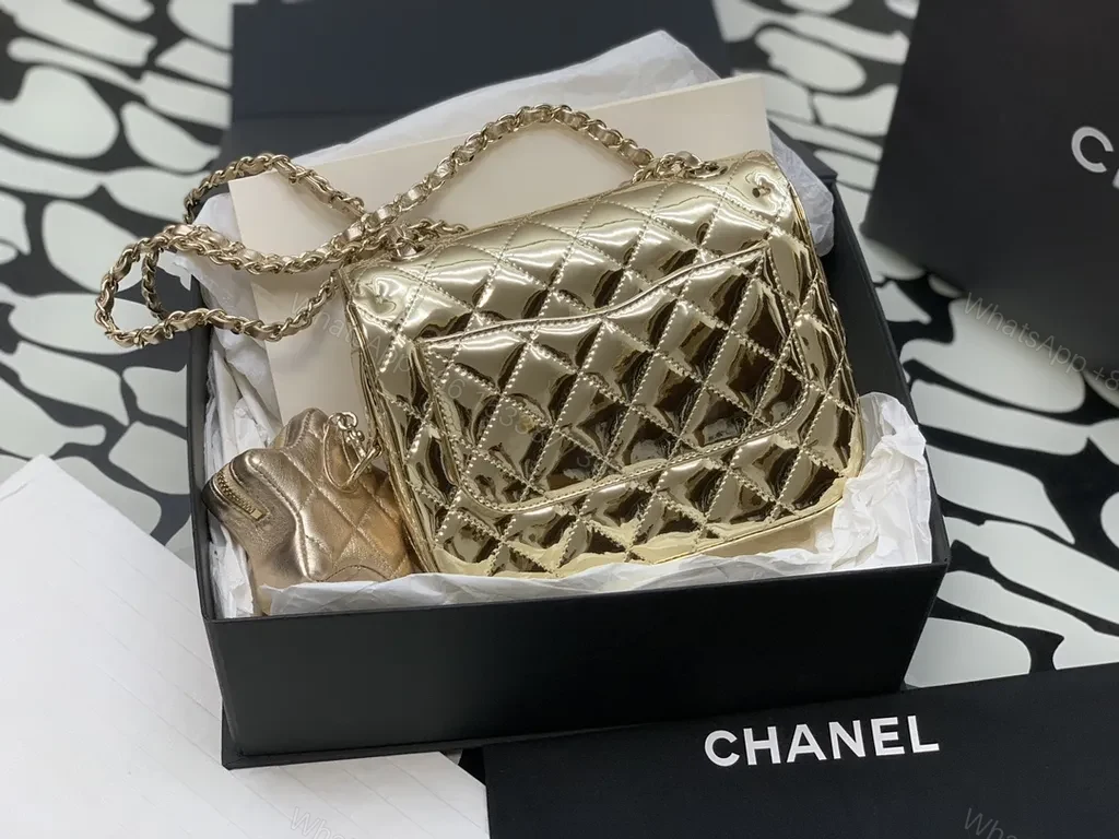 View 6 of Gold Quilted Elegance Handbag: Luxe Everyday Carry-All