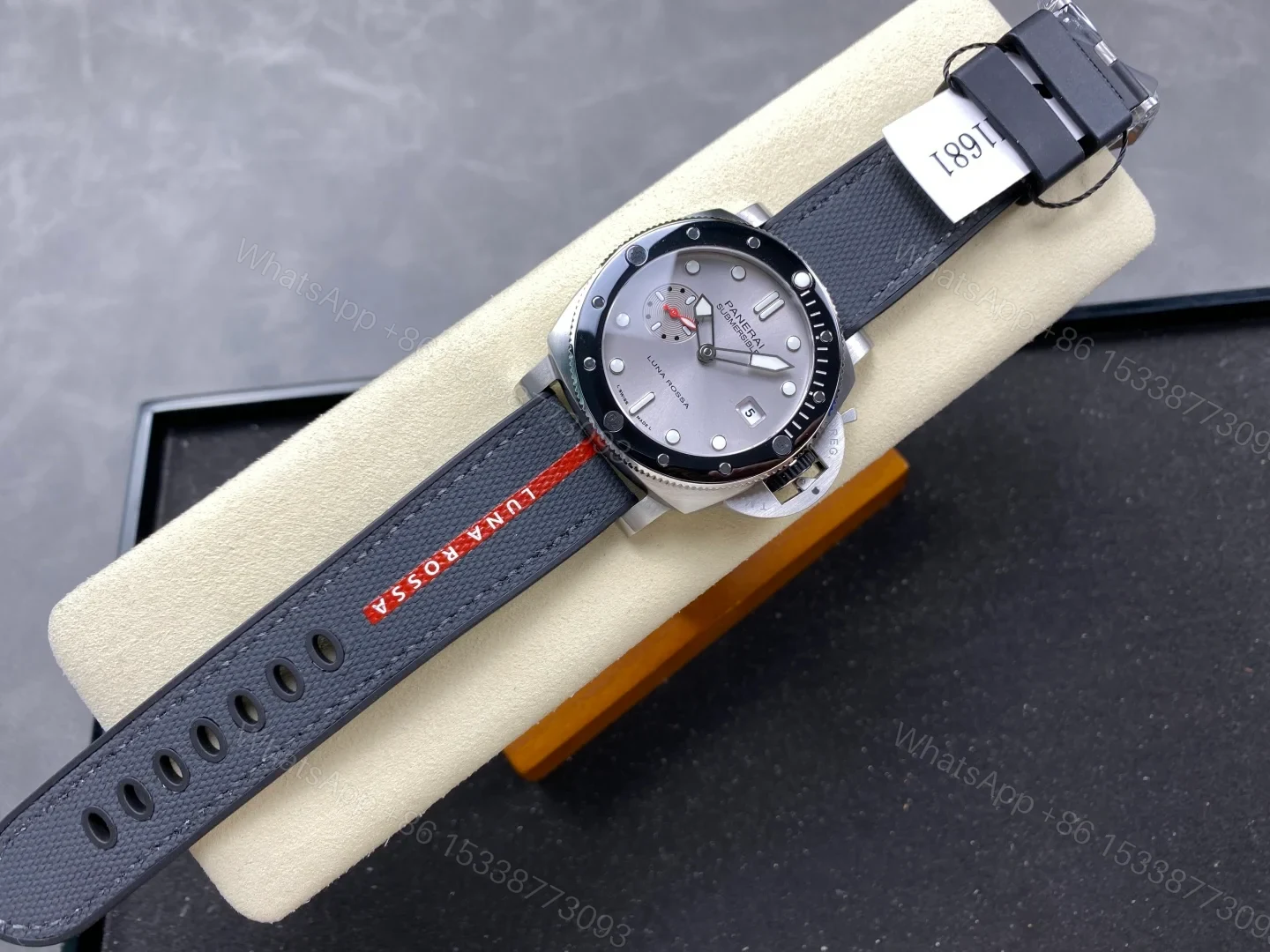 View 4 of Panerai Submersible QuarantaQuattro Luna Rossa Grey Dial PAM01681