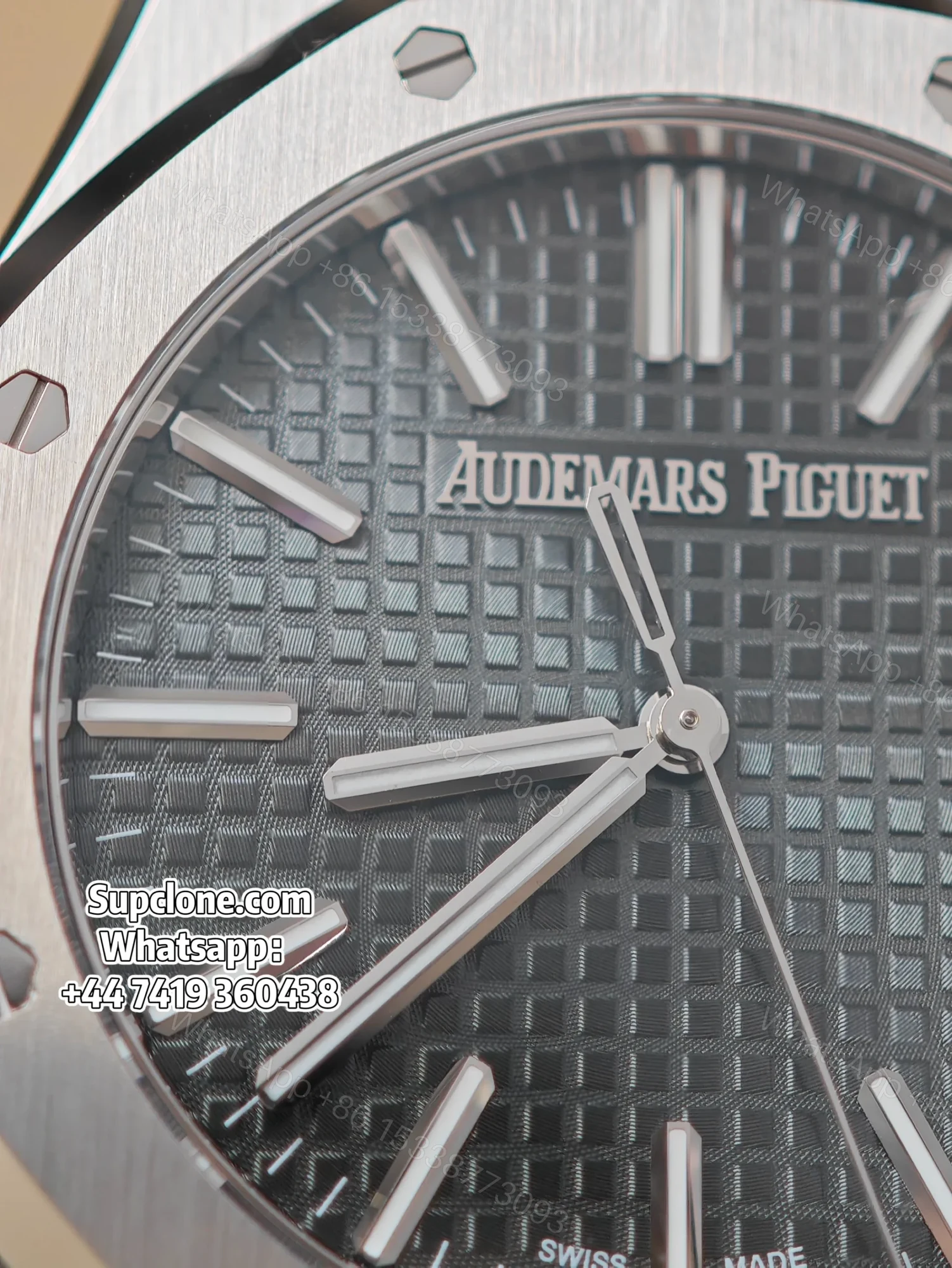 View 8 of Audemars Piguet Super Clone 1:1 Royal Oak 15510 Green Dial 41MM