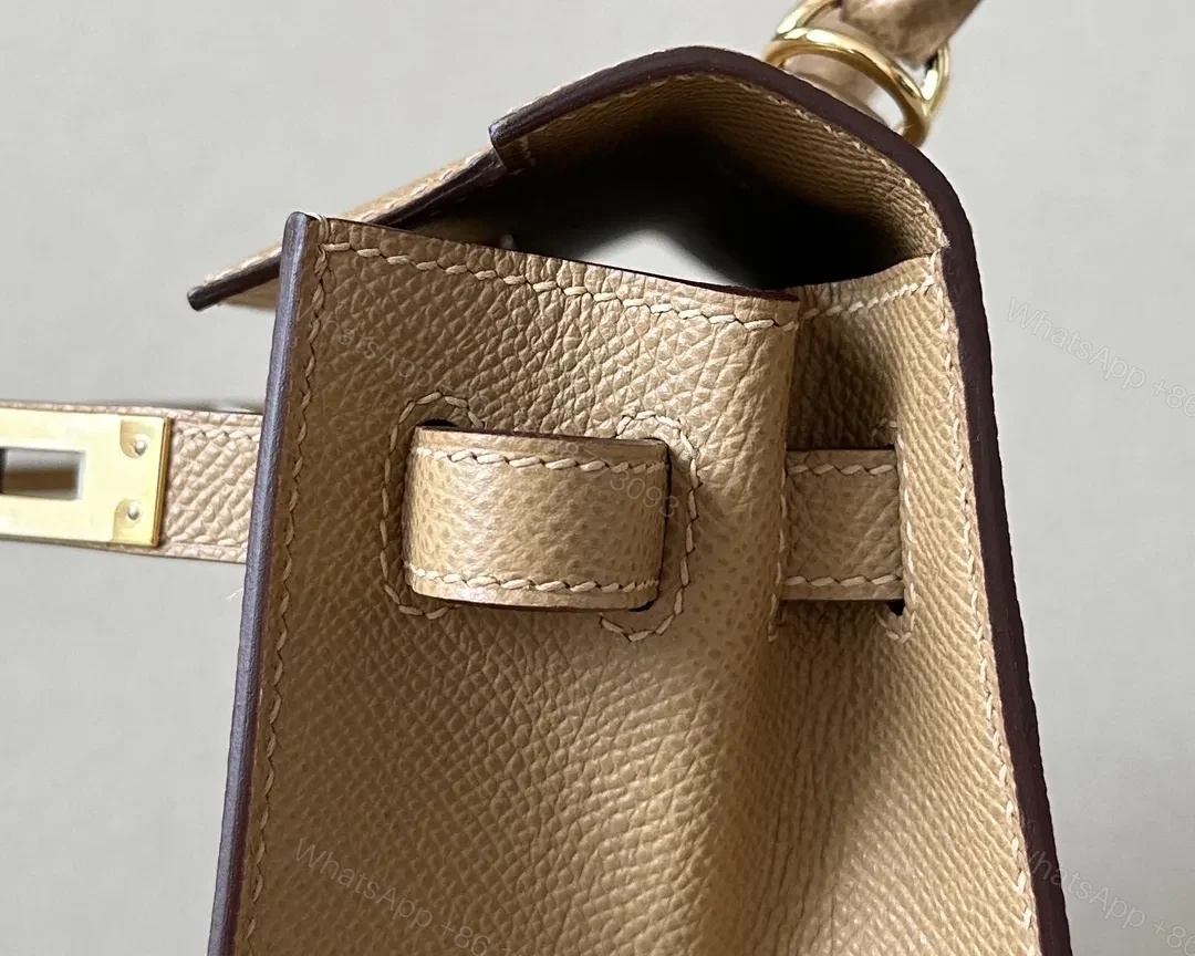View 5 of HN 20 Gold hardware