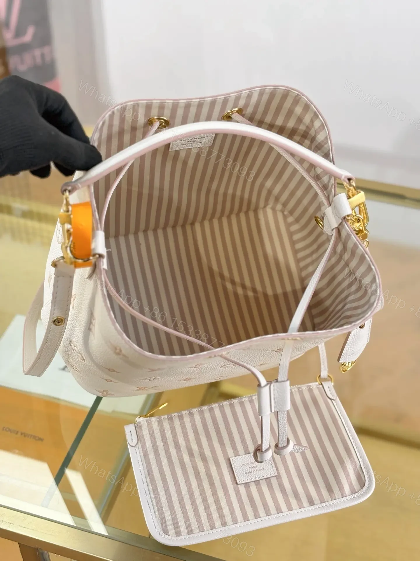 View 3 of Louis Vuitton NéoNoé MM bucket bag