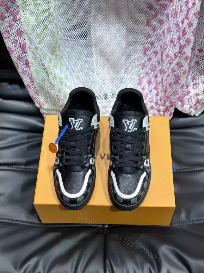 View 3 of LV TRAINER SNEAKER – LSVT439