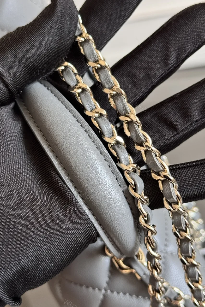 View 10 of Soft-Gray Quilted Leather Bag: Timeless Chic, Everyday Luxury