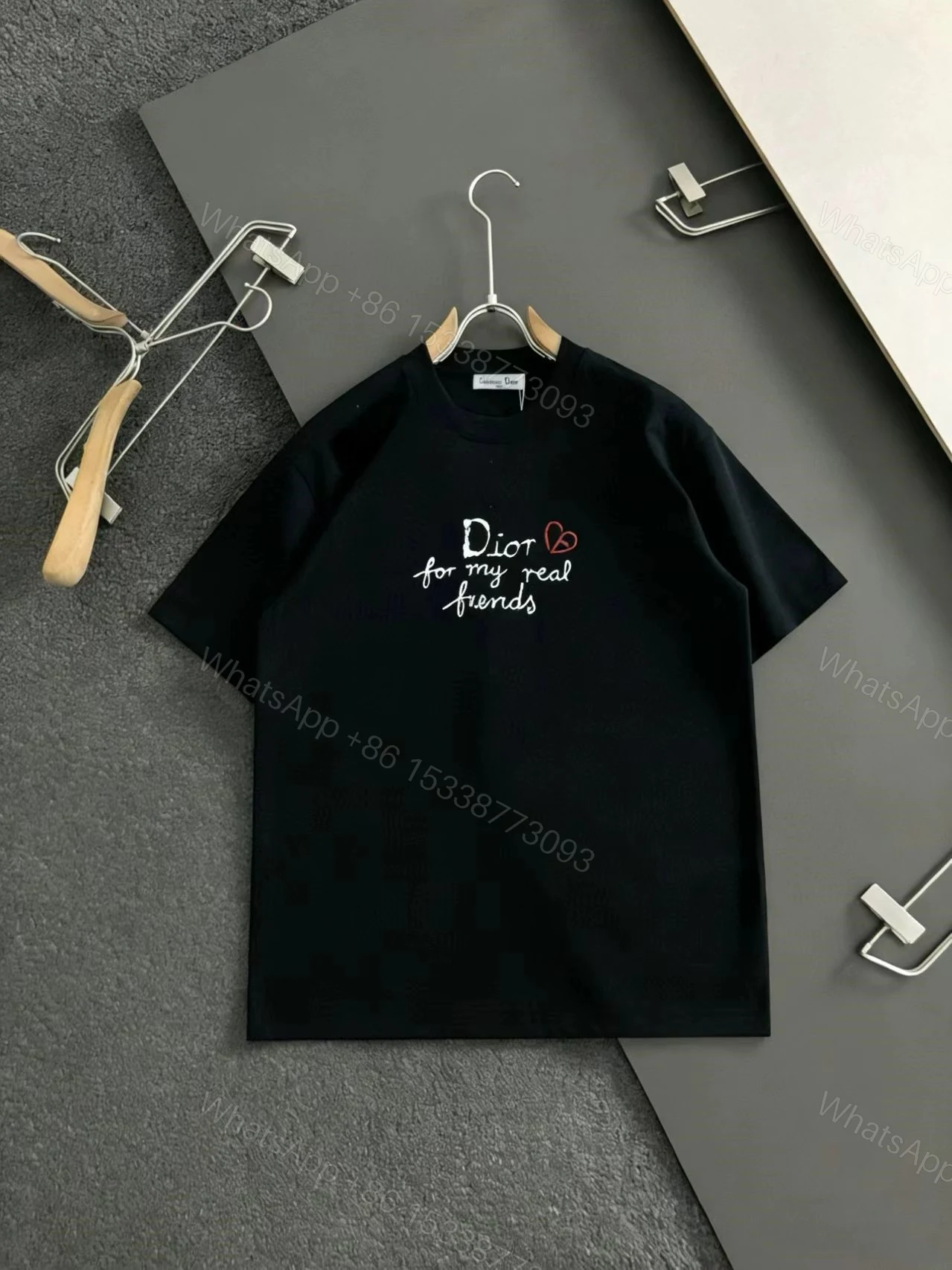 Dior高仿愛心字母刺繡短袖T恤男女同款休閒上衣 — view 1