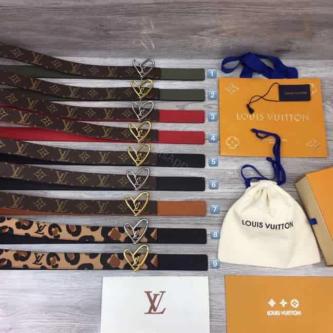 View 4 of LOUIS VUITTON ICONIC 30MM REVERSIBLE BELT – B186